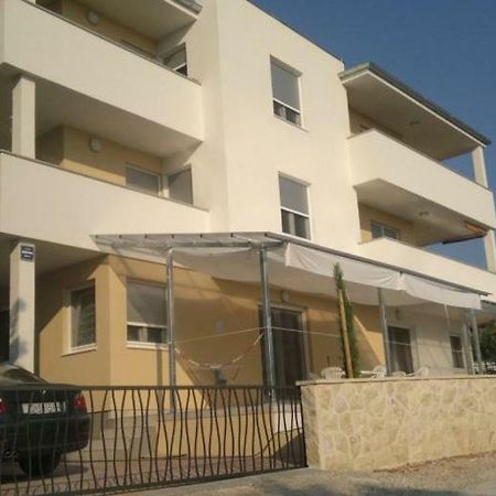 Apartmani Korenika โบรดาริตซา ภายนอก รูปภาพ