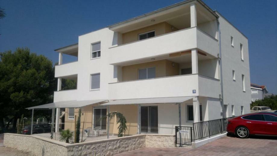 Apartmani Korenika โบรดาริตซา ภายนอก รูปภาพ